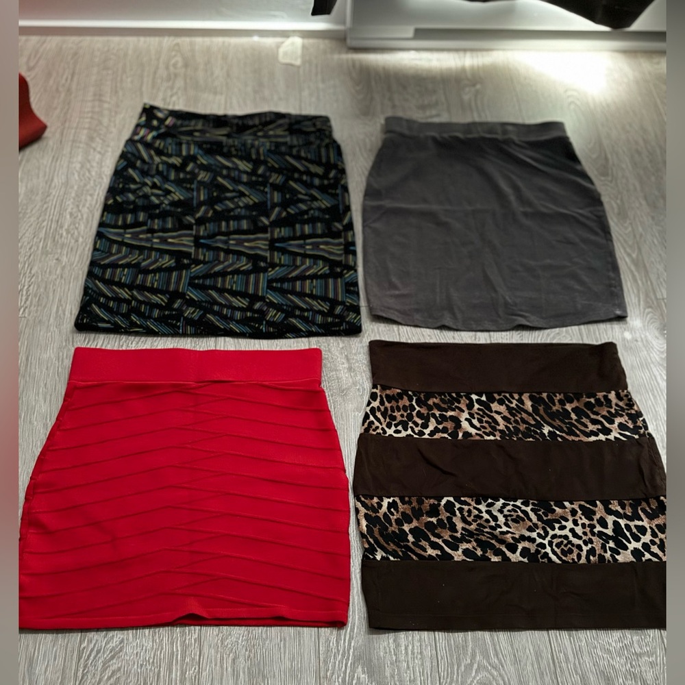 5 sexy skirt Small